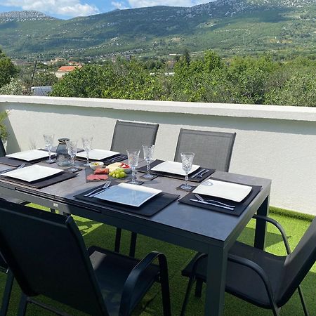 Apartment Milena Kastela Mit Whirlpool Exterior photo